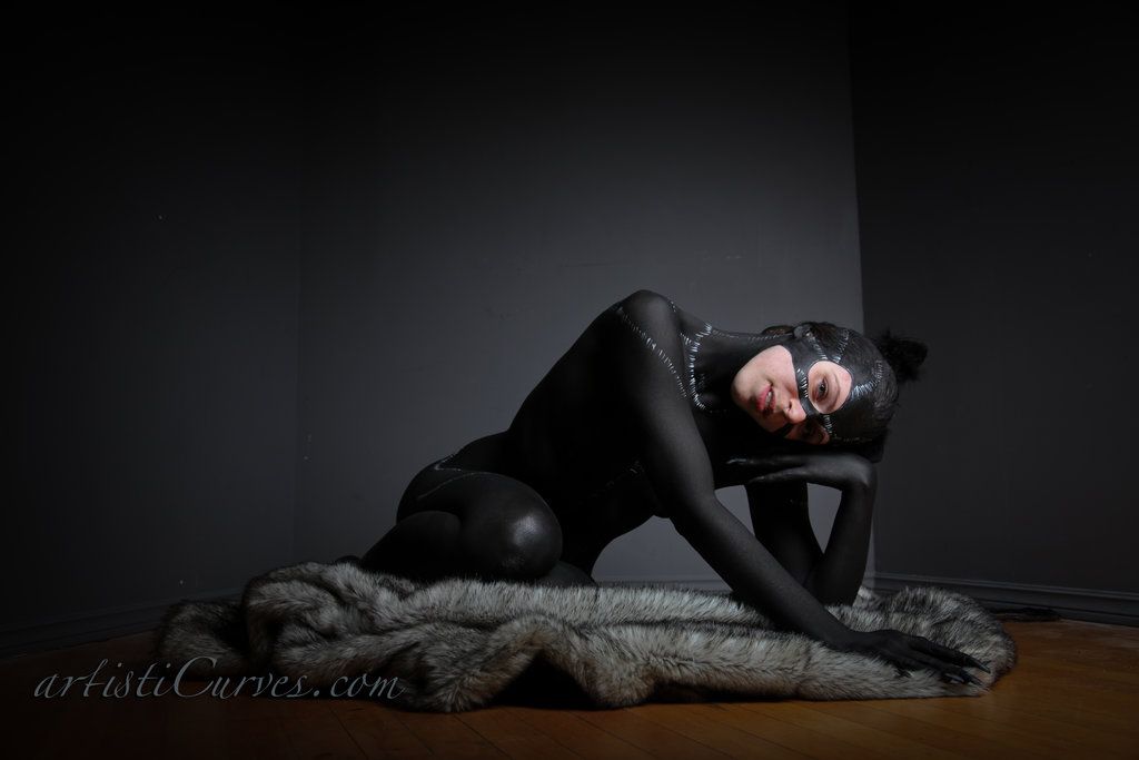 catwoman_body_paint__comfy_cozy_by_shelle_chii-d6v3hhw