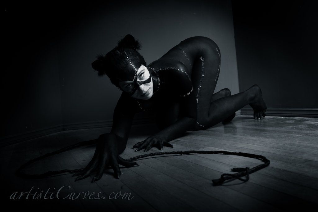 catwoman_body_paint__ready_to_pounce_by_shelle_chii-d6vhh7o