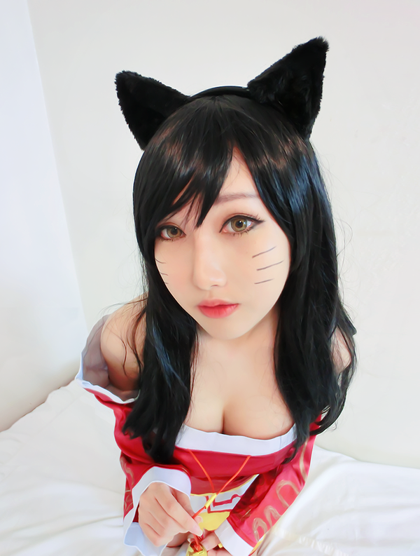 ahri_cosplay__test_1__by_rinnieriot-d6m6xfx